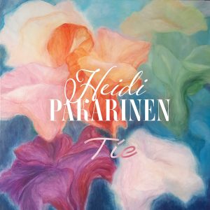 Heidi Pakarinen Tie Cds25media Heidi Pakarinen, Tuie-singlen kannessa on maalattuja kukkia.
